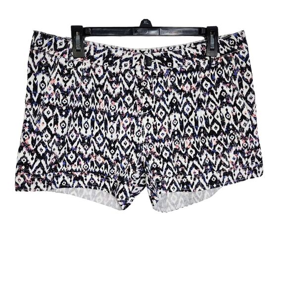 Lole Women's Shorts Size 10 Cactus Flower Sizzle Multicolor Ikat Pleated Casey - Picture 1 of 12